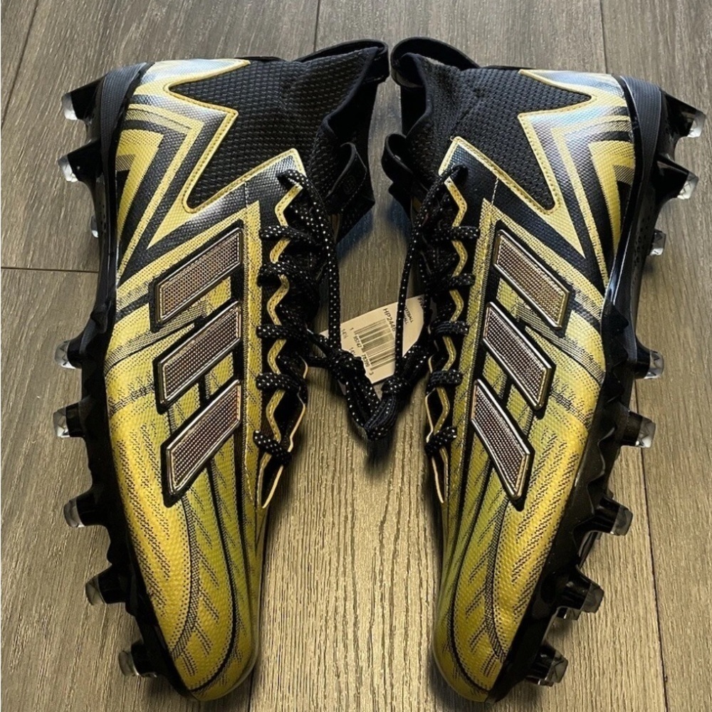 New Mens Adidas Freak-23 Inline Football Cleats Black Gold HP2446 Men’s Size - Picture 2 of 8